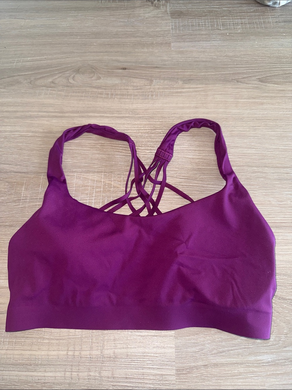 Lululemon Flexyflex strappy yoga bra a-c cups size S/M chilled grape